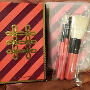 MAC TRAVEL MAKEUP BRUSH SET